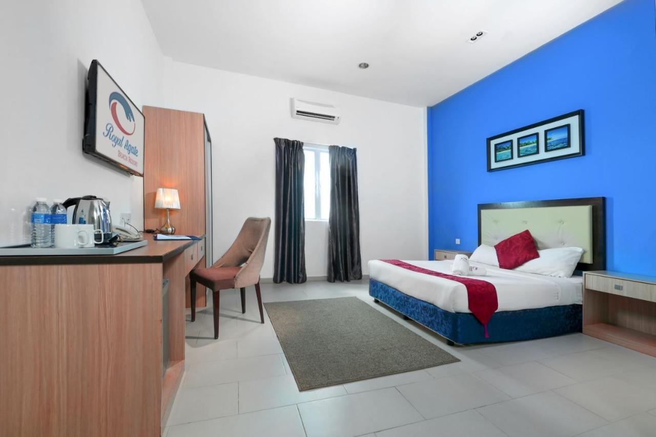 Royal Agate Beach Resort Pantai Cenang  Extérieur photo