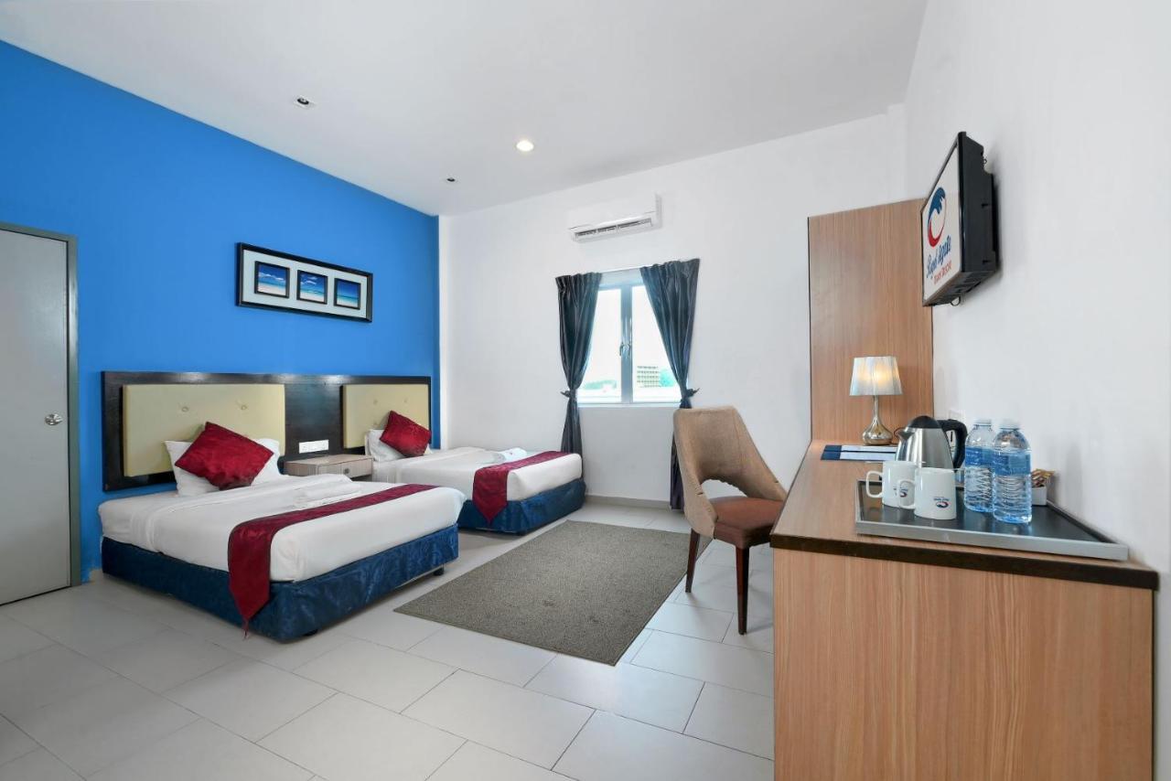 Royal Agate Beach Resort Pantai Cenang  Extérieur photo