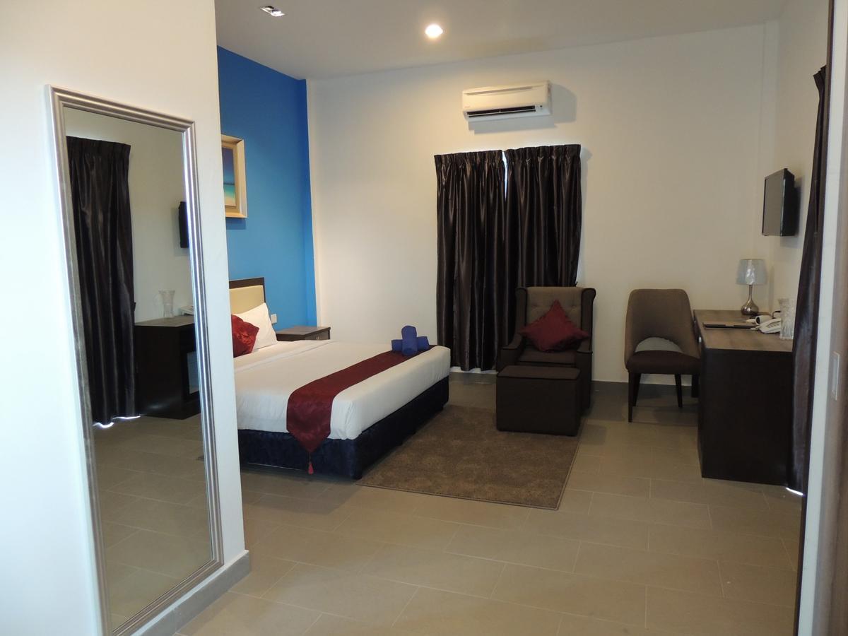 Royal Agate Beach Resort Pantai Cenang  Extérieur photo