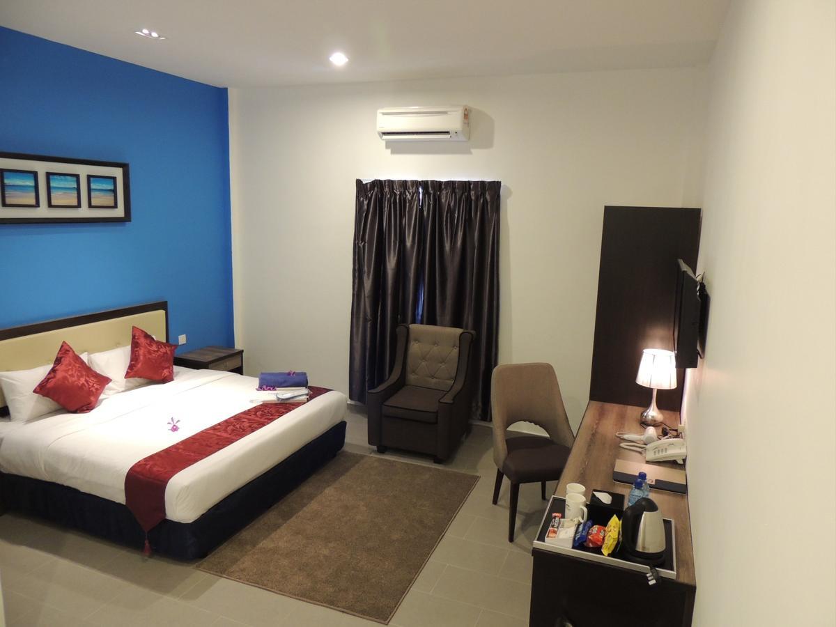 Royal Agate Beach Resort Pantai Cenang  Extérieur photo
