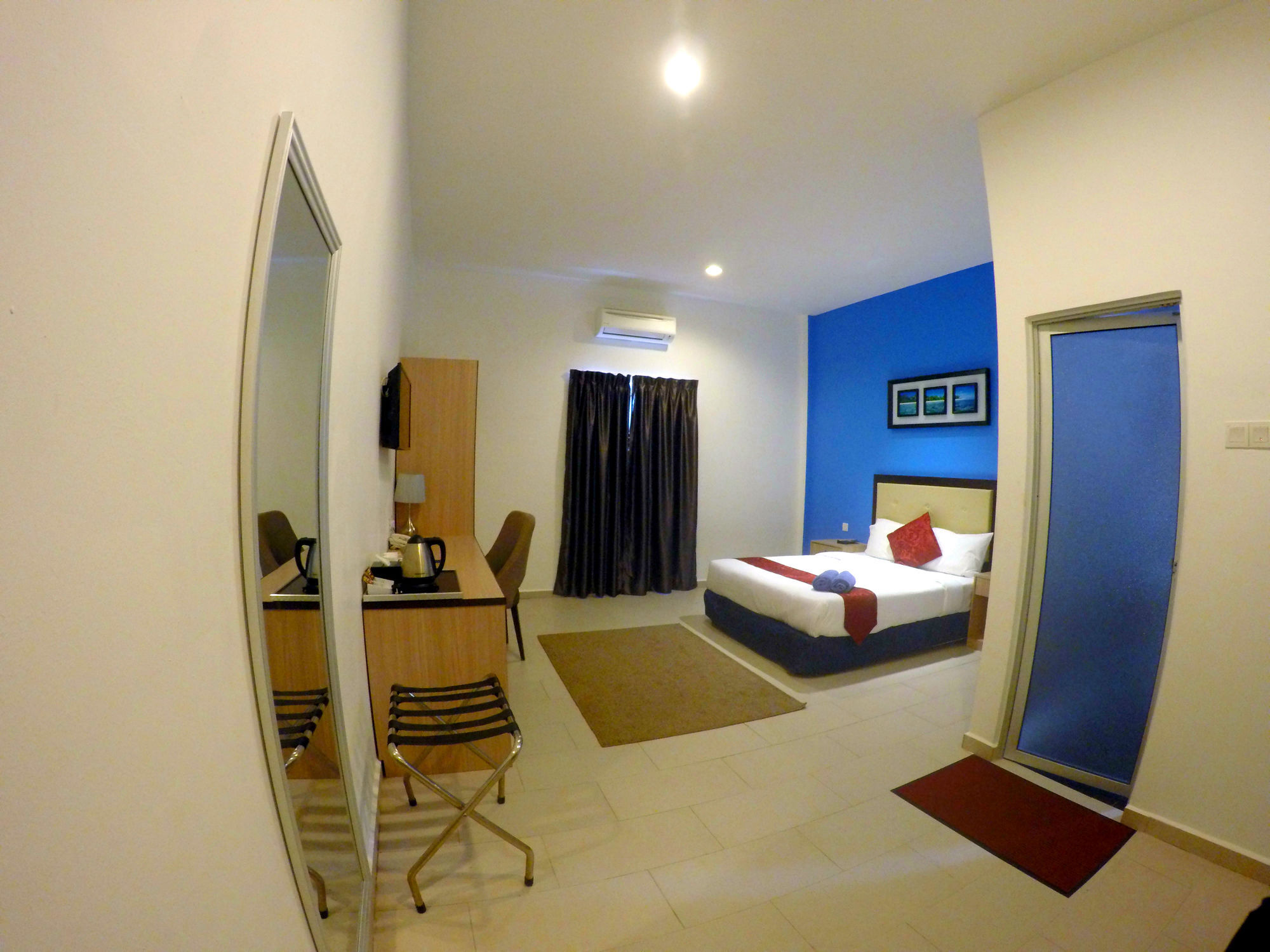 Royal Agate Beach Resort Pantai Cenang  Extérieur photo